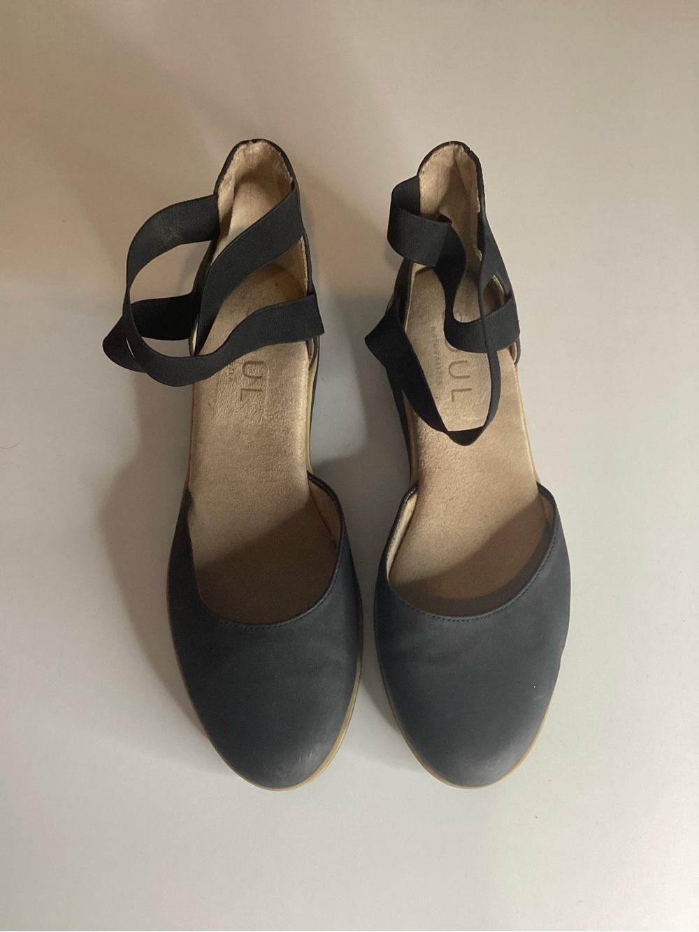 Soul Naturalizer Women's Intro Wedge Flats Shoes Size 8 Black CrèmeChick Comfort